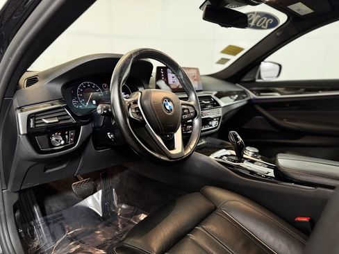 Used 2019 BMW 540i xDrive w/ Executive Package image 15