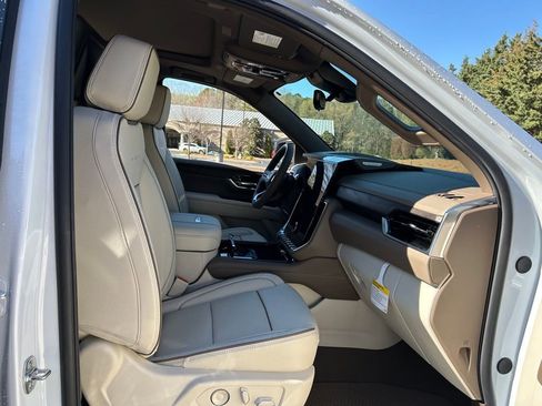 New 2026 GMC Yukon XL Denali w/ Denali Reserve Package image 53