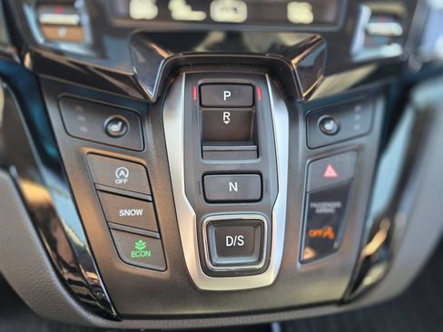 Used 2024 Honda Odyssey Touring image 38