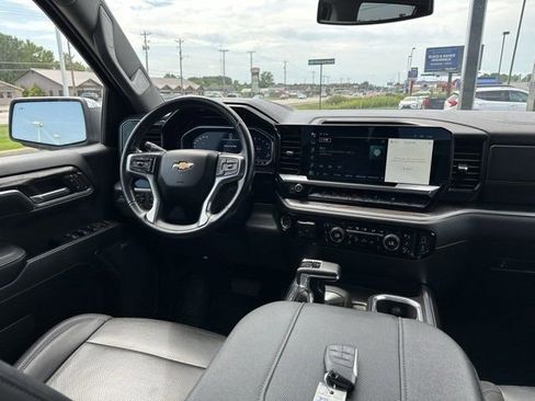 Used 2023 Chevrolet Silverado 1500 LTZ AWD/4WD image 20
