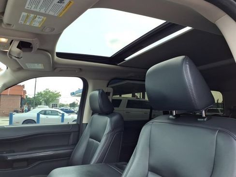 Used 2024 Ford Expedition XLT AWD/4WD image 19