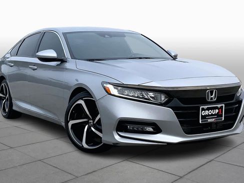 Used 2019 Honda Accord Sport image 2