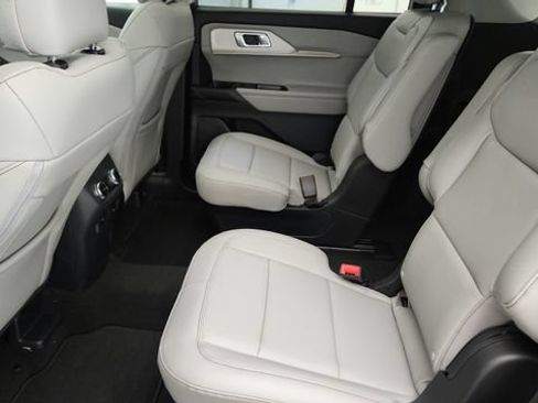 New 2026 Ford Explorer Active w/ Active Comfort Package AWD/4WD image 24