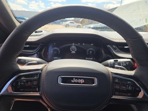 New 2026 Jeep Grand Cherokee L Summit AWD/4WD image 33