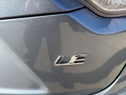 Used 2025 Toyota Corolla LE image 29