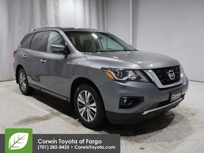 Used 2017 Nissan Pathfinder SL