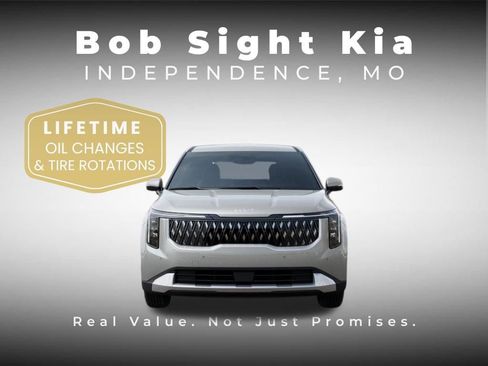 New 2026 Kia Carnival EX FWD image 2