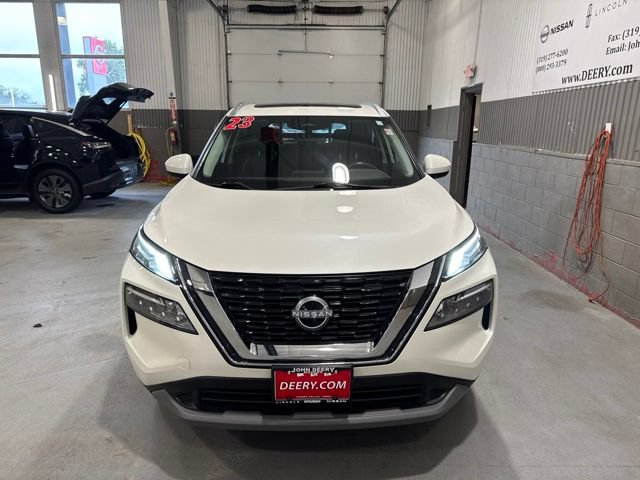 Certified 2023 Nissan Rogue SV w/ SV Premium B Package AWD/4WD image 2
