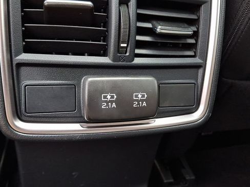 Used 2024 Subaru Forester Limited AWD/4WD image 11