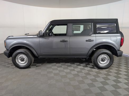 New 2025 Ford Bronco 4-Door image 4