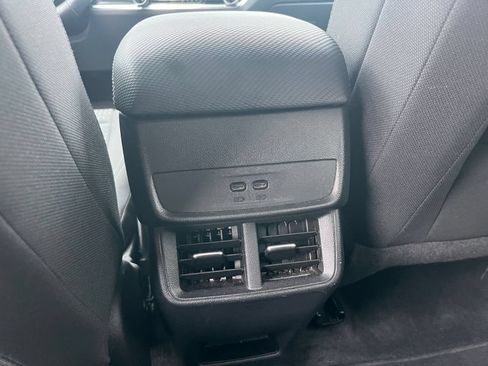 Used 2025 Chevrolet Equinox LT FWD image 21