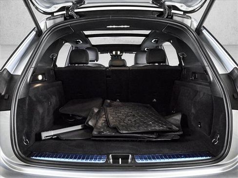 Used 2025 Mercedes-Benz GLE 450e 4MATIC image 6