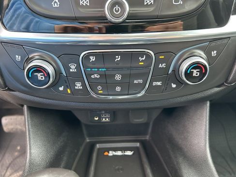 Certified 2021 Chevrolet Traverse High Country image 37