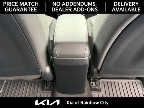 Used 2024 Kia Soul LX FWD image 23