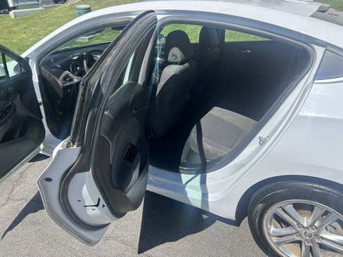 Used 2015 Chrysler 200 S w/ Navigation & Sound Group I FWD image 5