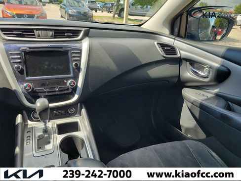 Used 2022 Nissan Murano S FWD image 19