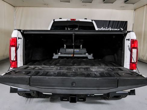 Used 2021 Ford F450 Platinum w/ FX4 Off-Road Package image 58