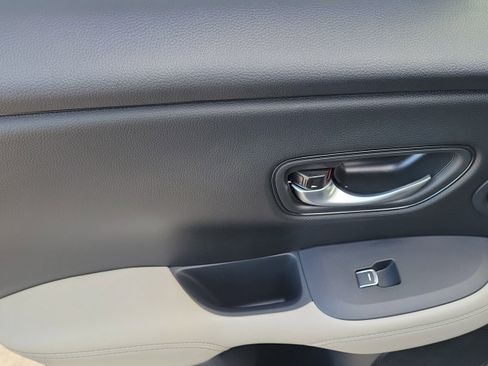 New 2026 Honda HR-V EX-L image 10