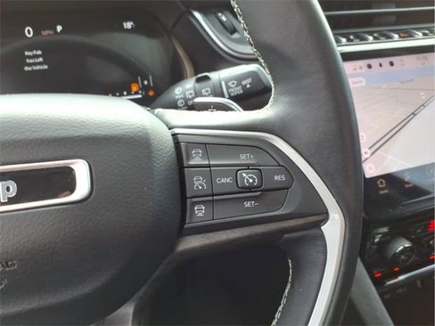 Used 2021 Jeep Grand Cherokee L Limited image 18