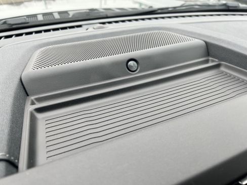 New 2026 Ford F350 Lariat w/ Black Appearance Package image 28