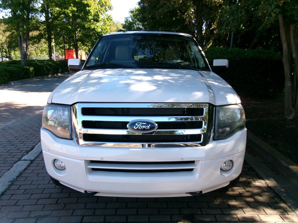 Used 2012 Ford Expedition Limited AWD/4WD image 2