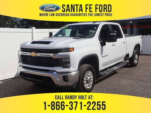 Used 2025 Chevrolet Silverado 2500 LT w/ Safety Package image 1