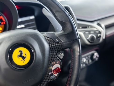 Used 2012 Ferrari 458 Italia Coupe RWD image 43