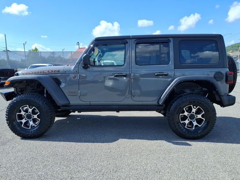 Used 2022 Jeep Wrangler Unlimited Rubicon w/ Cold Weather Group AWD/4WD image 4