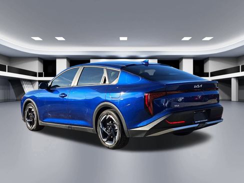 Certified 2025 Kia K4 EX image 4