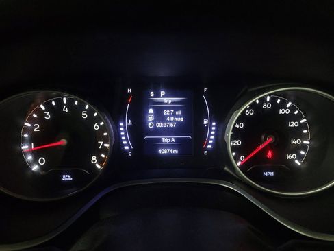 Used 2020 Jeep Compass Latitude image 23