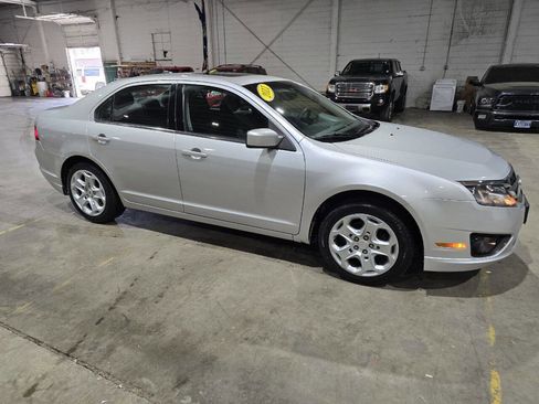 Used 2011 Ford Fusion SE w/ 202A Rapid Spec Order Code FWD image 21