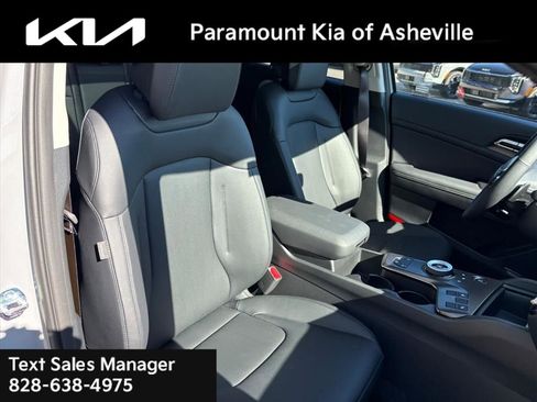 New 2026 Kia Sportage EX w/ EX Panoramic Sunroof Package image 21