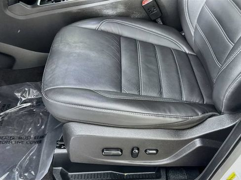 Used 2019 Ford Escape Titanium FWD image 34