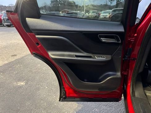 Used 2019 Jaguar F-PACE S image 15