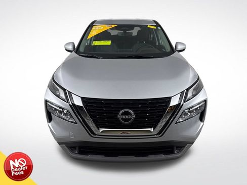 Used 2022 Nissan Rogue SV FWD image 9