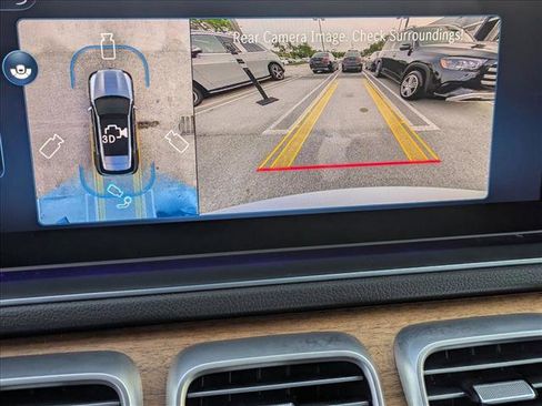 Used 2025 Mercedes-Benz GLE 450 4MATIC image 15