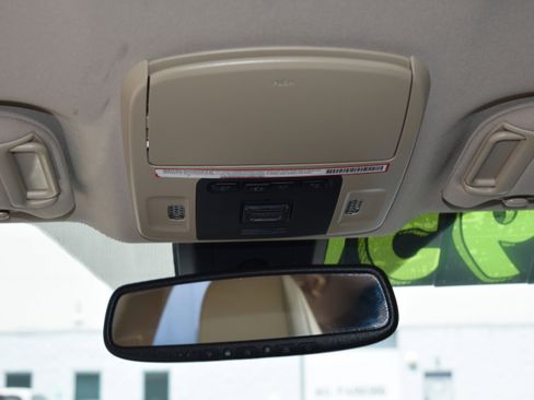 Used 2019 Toyota Camry XLE image 28