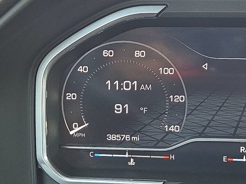 Certified 2022 GMC Sierra 1500 AT4 w/ AT4 Premium Package AWD/4WD image 5