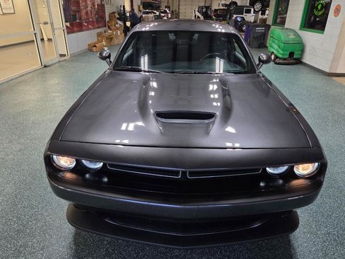 Used 2022 Dodge Challenger GT AWD/4WD image 3