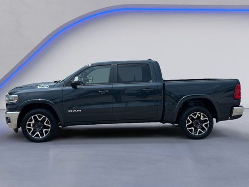 Used 2025 RAM 1500 Laramie AWD/4WD image 7