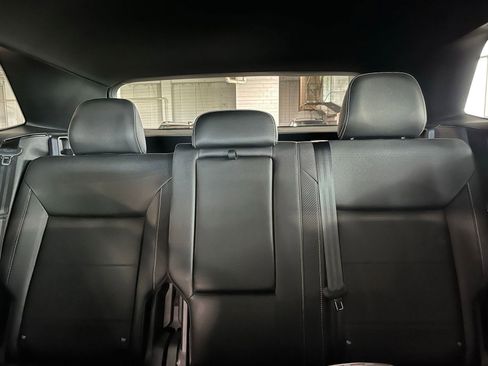 Used 2023 Volkswagen Atlas Cross Sport SE AWD/4WD image 19