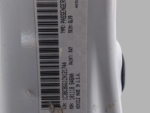 Used 2012 Chrysler 200 S FWD image 22