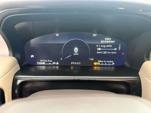 Used 2023 Lincoln Nautilus AWD image 16