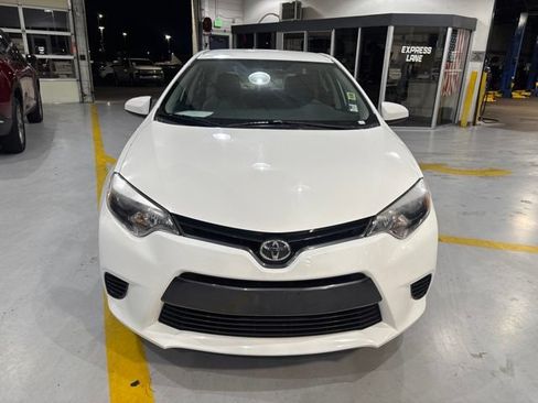 Used 2016 Toyota Corolla LE FWD image 3
