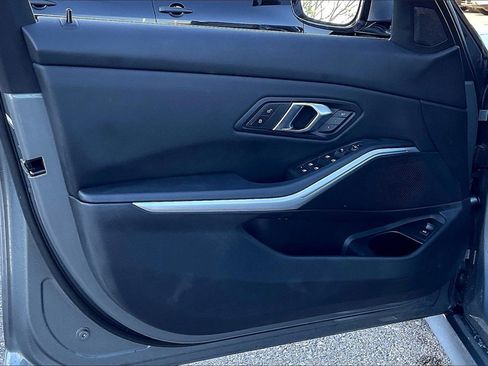 Used 2024 BMW 330i Sedan w/ Convenience Package image 23