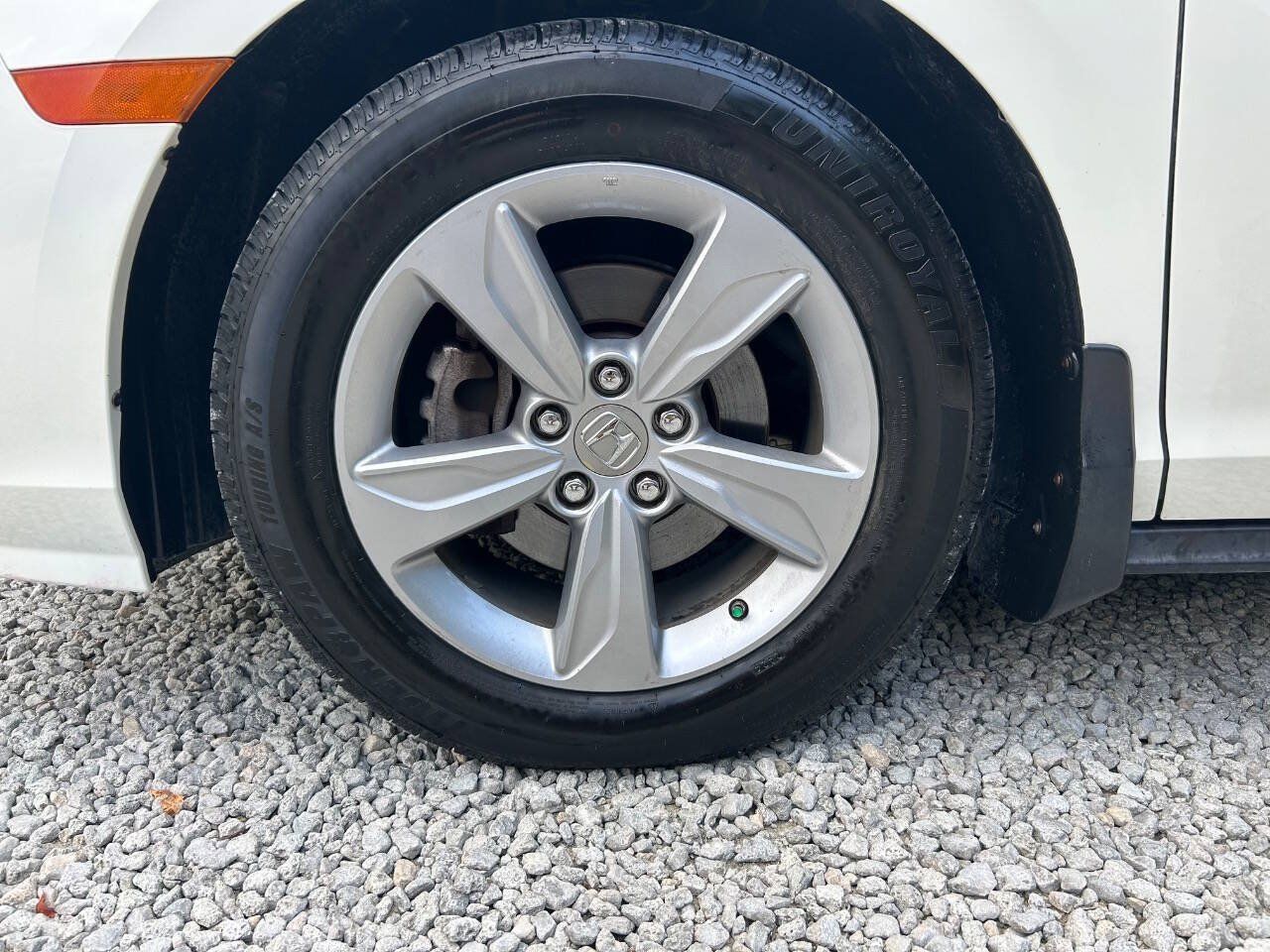 Used 2019 Honda Odyssey EX image 9