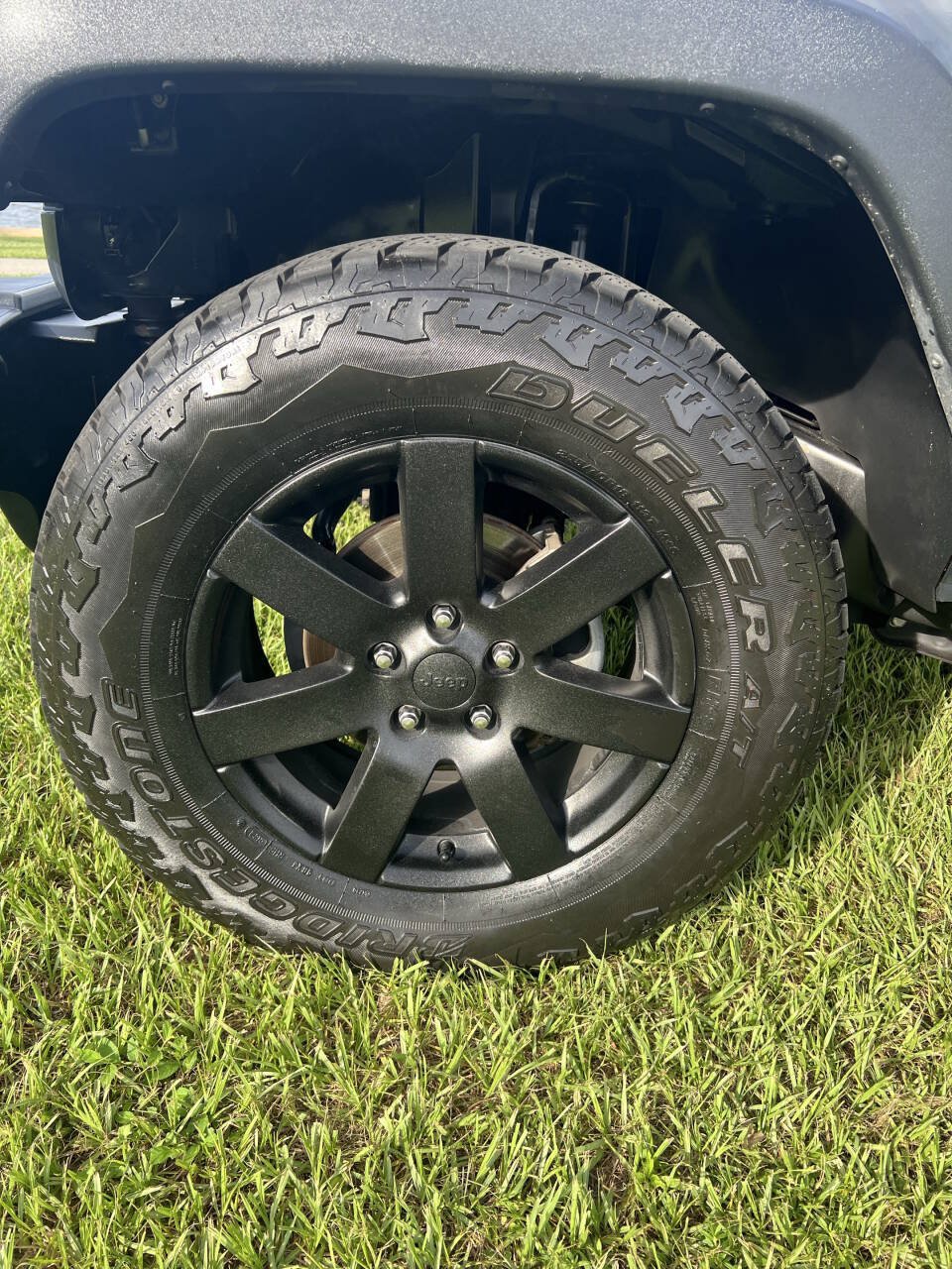 Used 2018 Jeep Wrangler Unlimited Sport w/ Connectivity Group AWD/4WD image 4