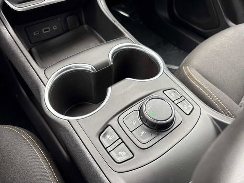 Used 2020 GMC Terrain SLE w/ Driver Convenience Package FWD image 23