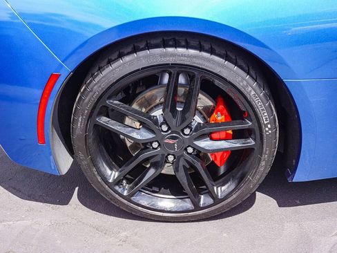 Used 2016 Chevrolet Corvette Stingray Convertible w/ 2LT Preferred Equipment Group RWD image 8