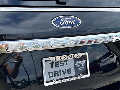 Used 2020 Ford Expedition XLT w/ Equipment Group 202A RWD image 8